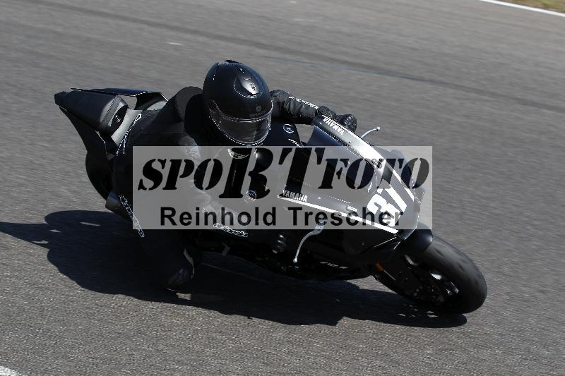Archiv-2022/40 18.07.2022 Plüss Moto Sport ADR/Einsteiger/37